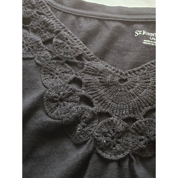 St. John's Bay Black Crochet V Neck Short Sleeve Tee Shirt Top - Picture 2 of 7